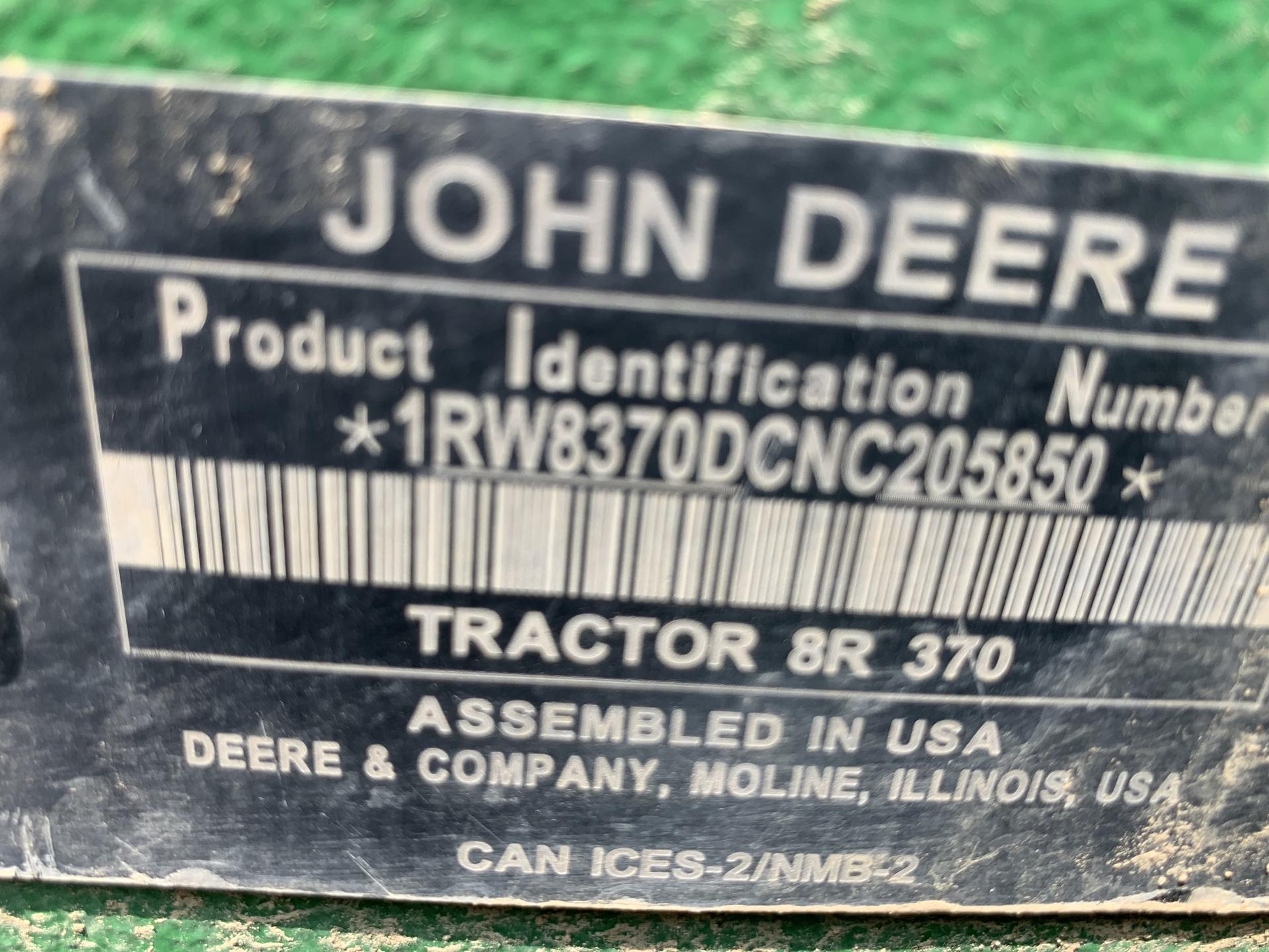 2022 John Deere 8R 370