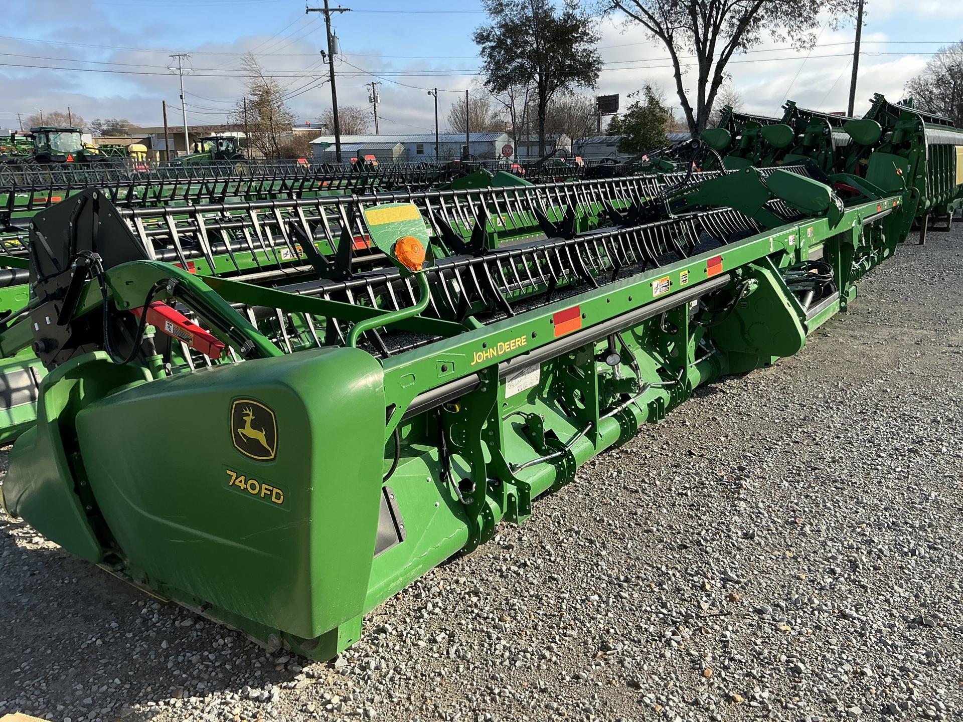 2020 John Deere 740FD