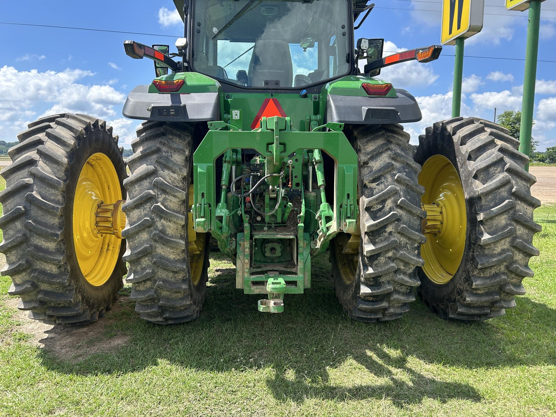 2023 John Deere 8R 280