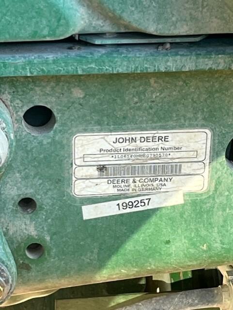 2005 John Deere 3320