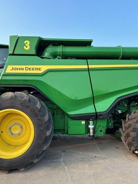 2023 John Deere X9 1000