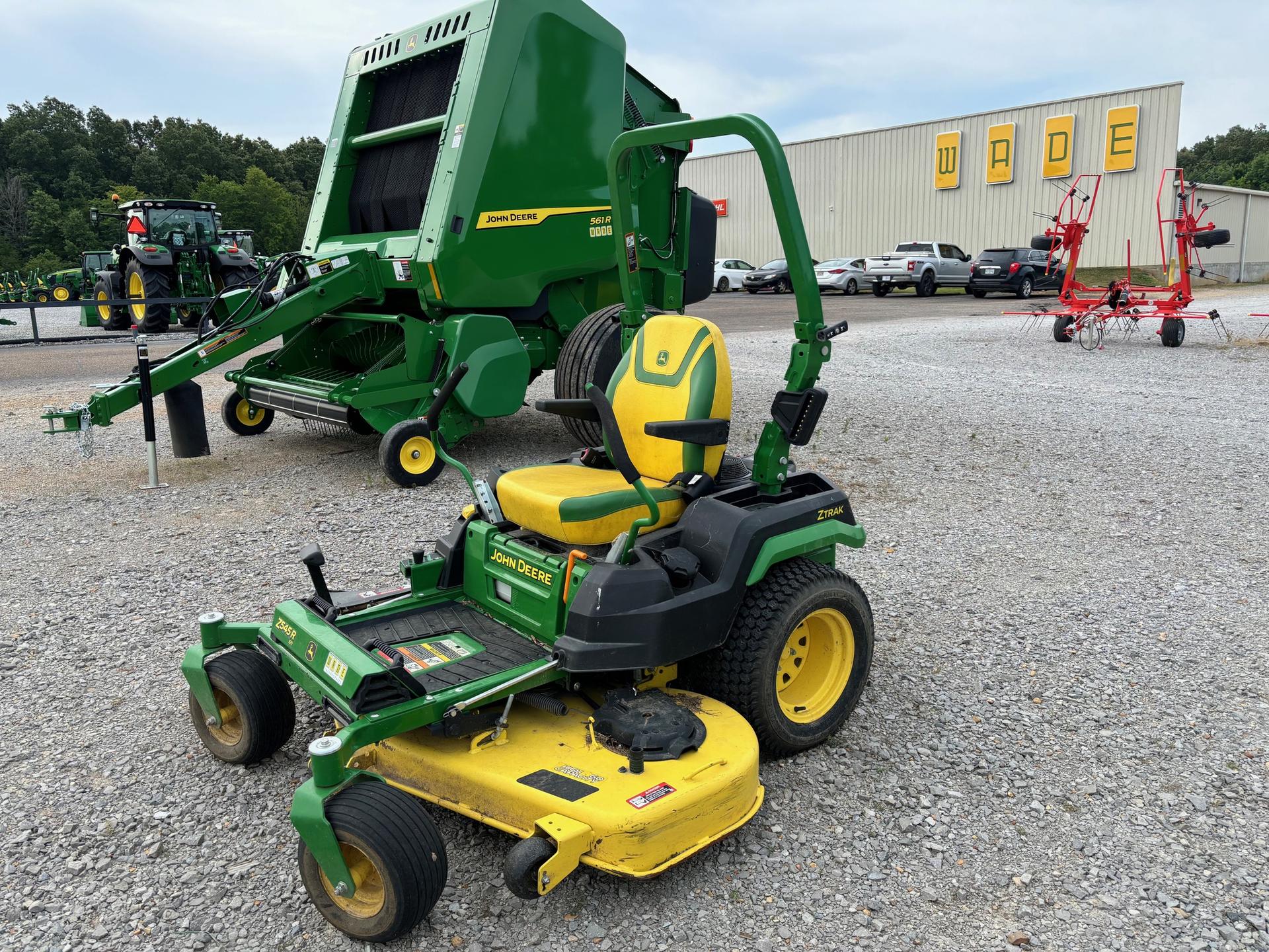 2021 John Deere Z545R Image