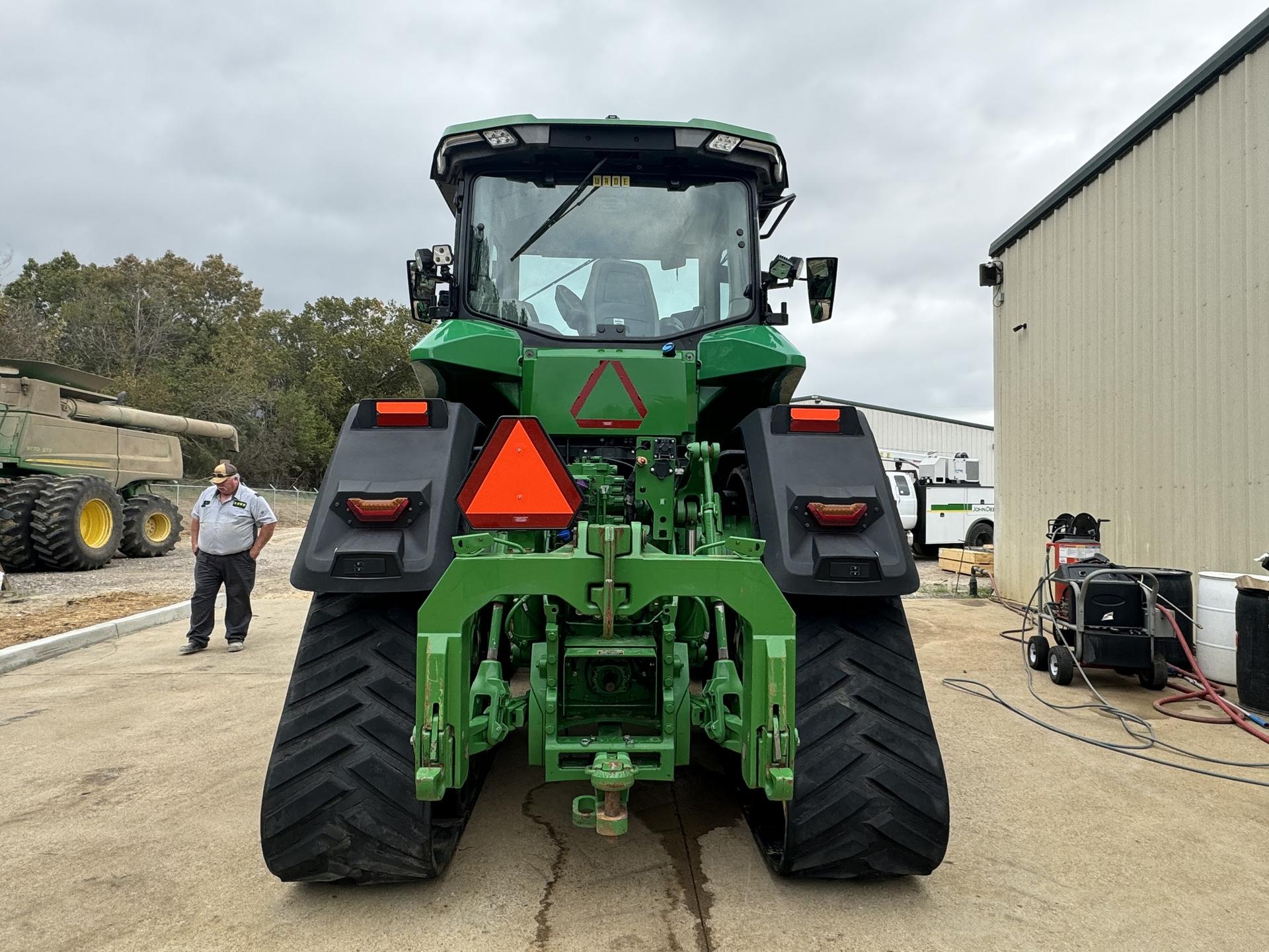 2021 John Deere 8RX 310