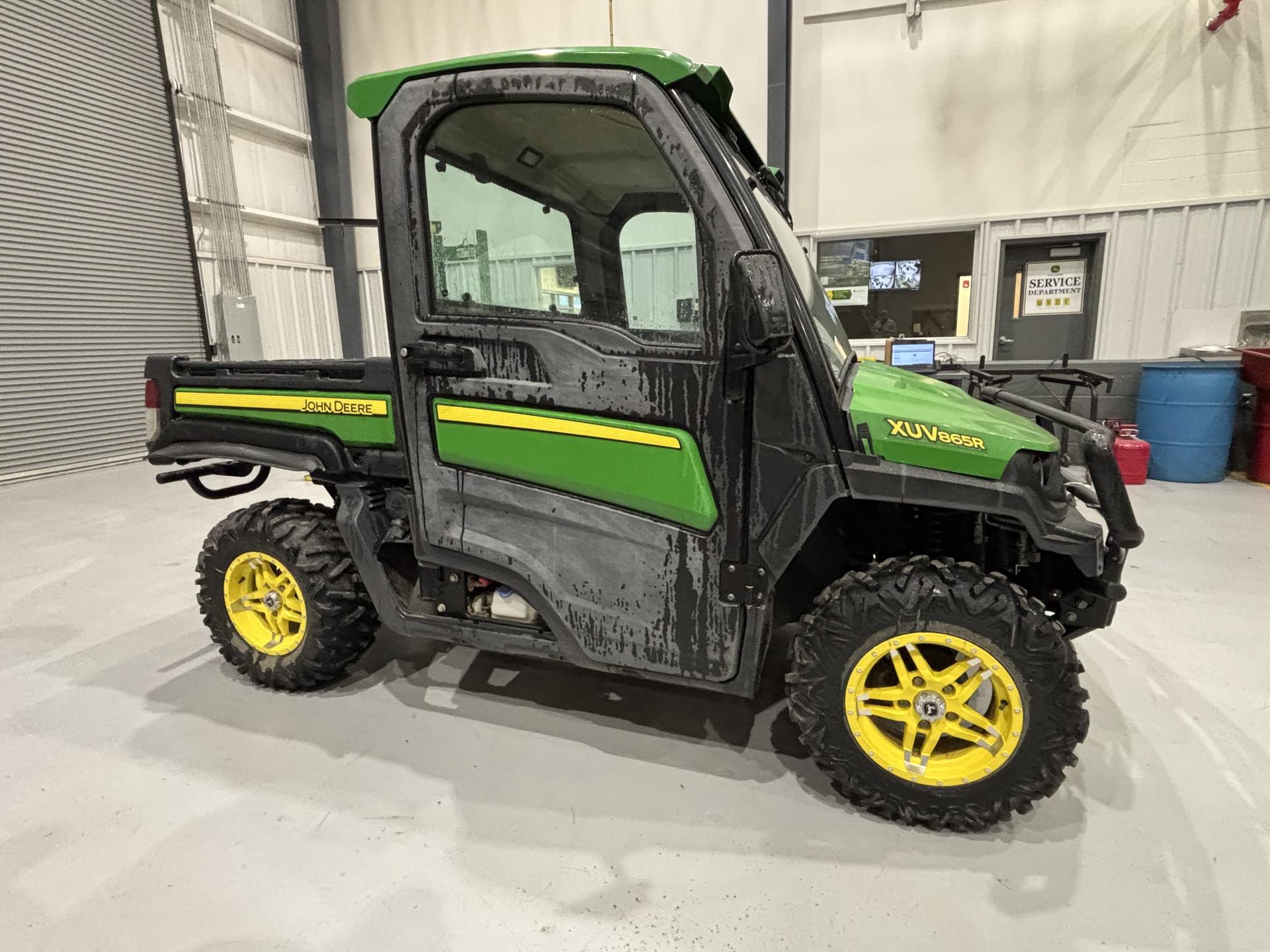 2020 John Deere 865R