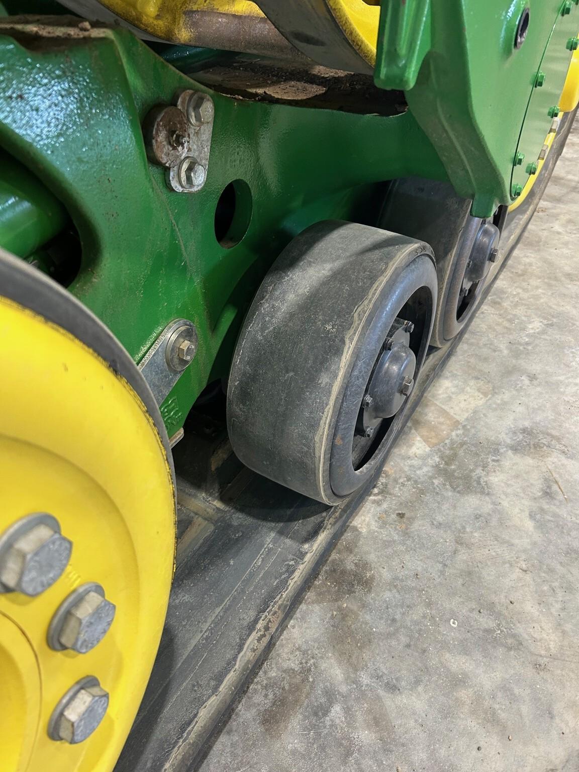 2022 John Deere 8RX 370 Image