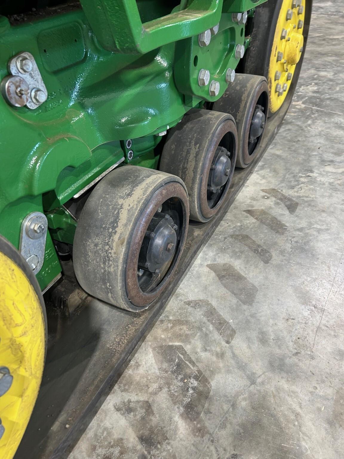 2022 John Deere 8RX 370 Image