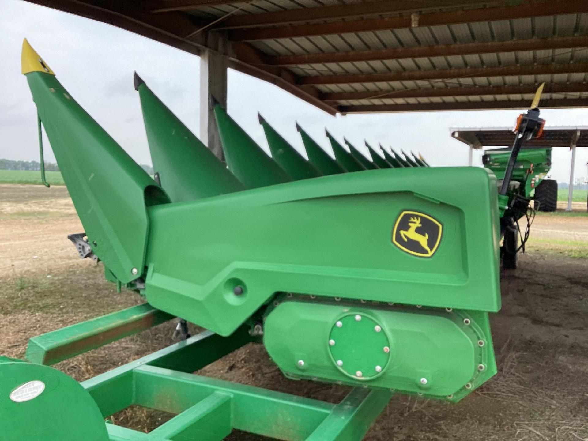 2022 John Deere C12R Image