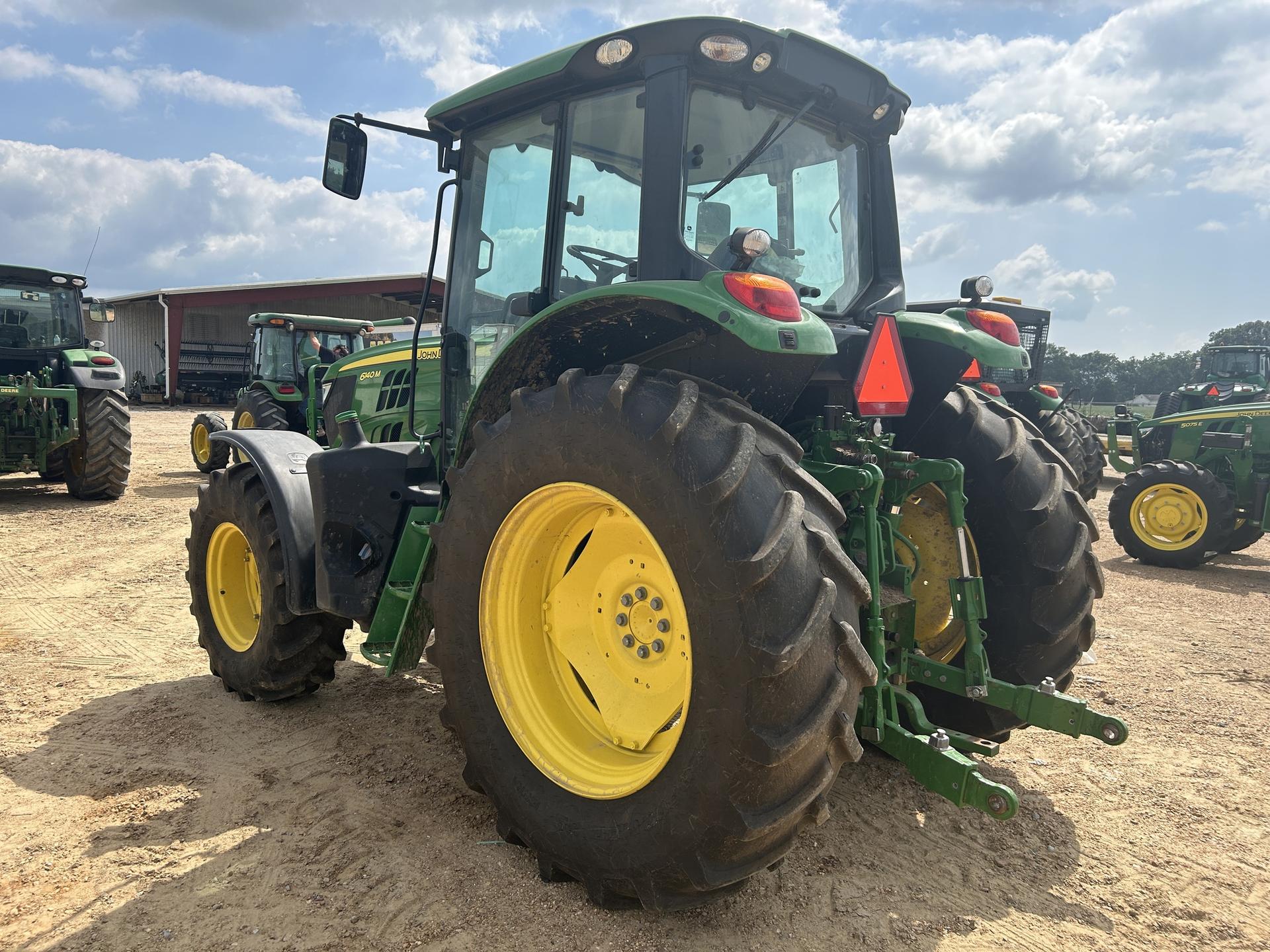 2023 John Deere 6140M