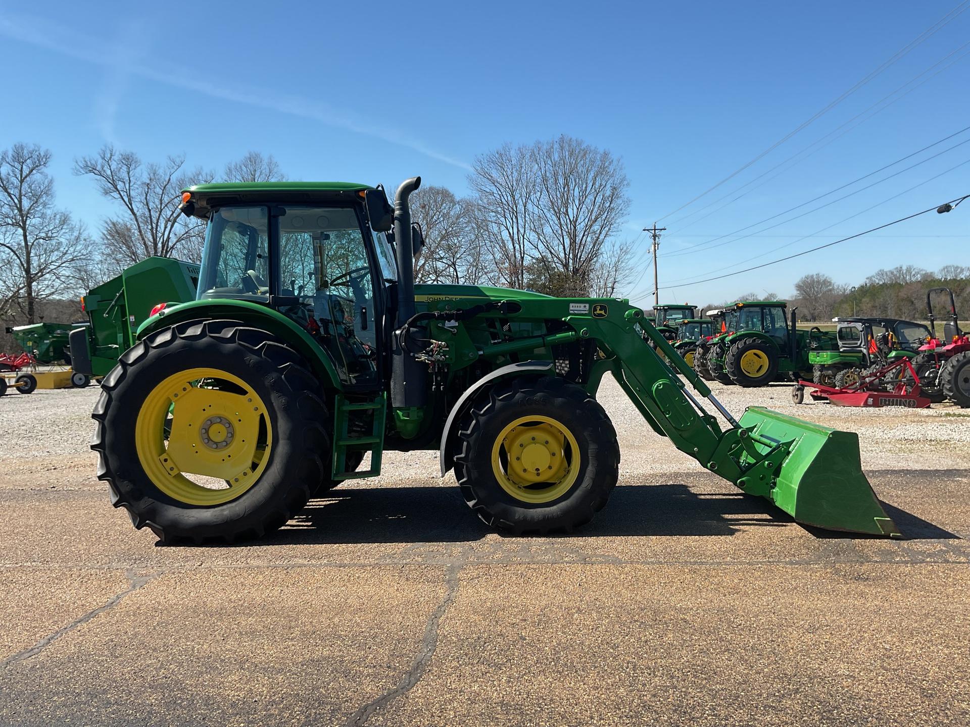 2017 John Deere 6120E Image