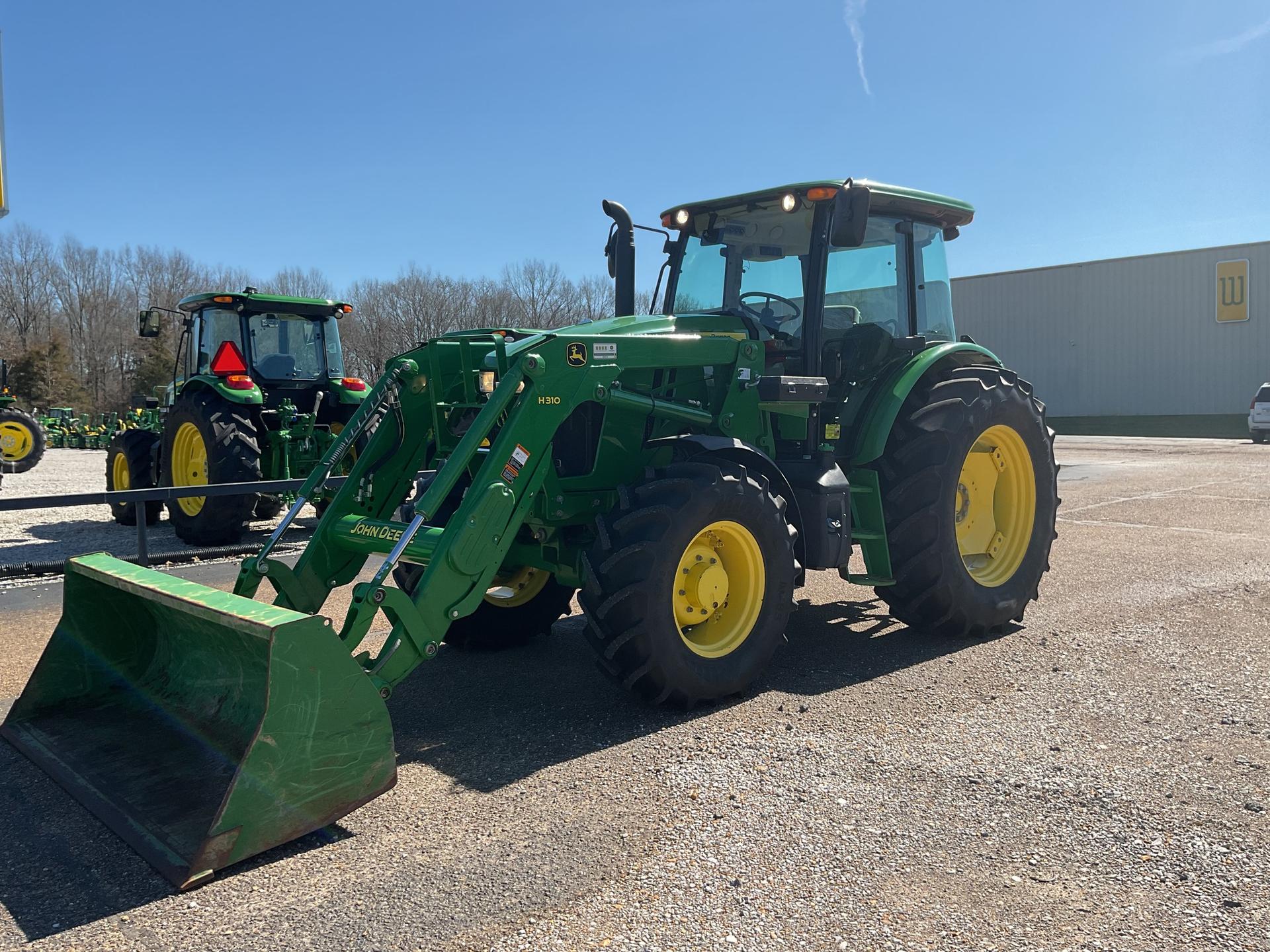 2017 John Deere 6120E Image