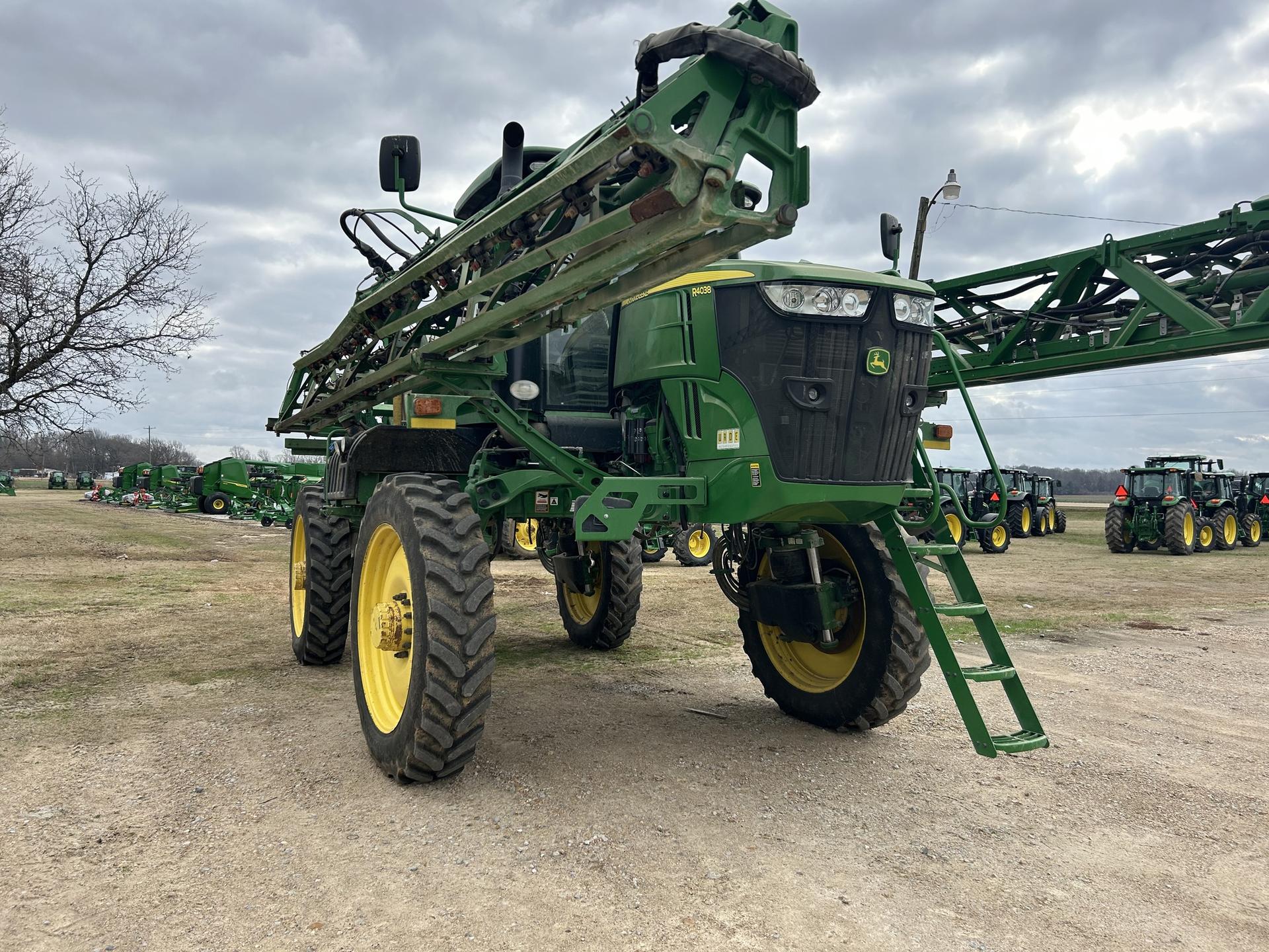 2021 John Deere R4038 Image