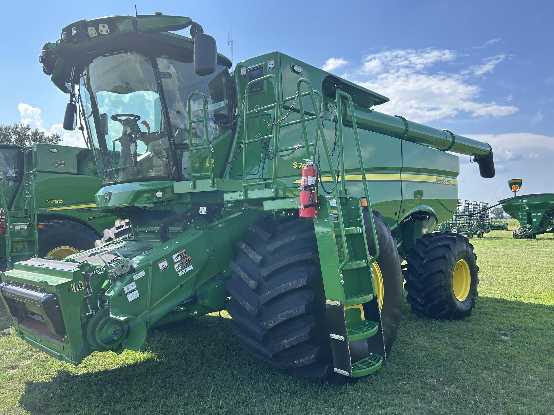 2023 John Deere S780