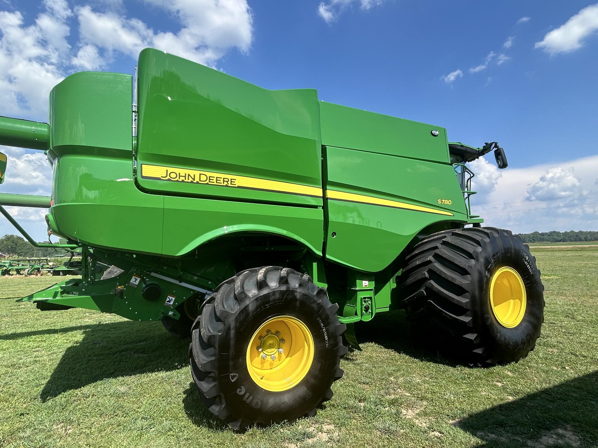 2023 John Deere S780