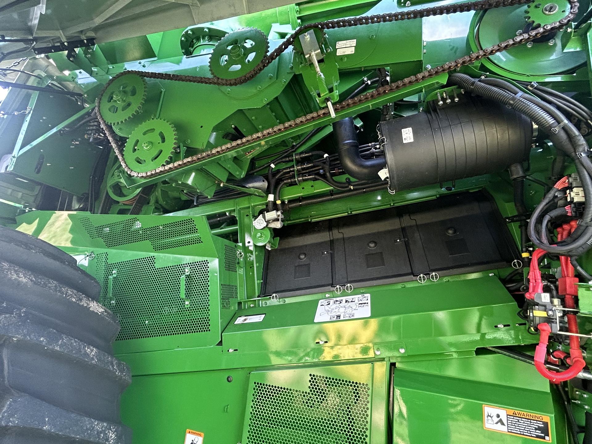 2023 John Deere S780