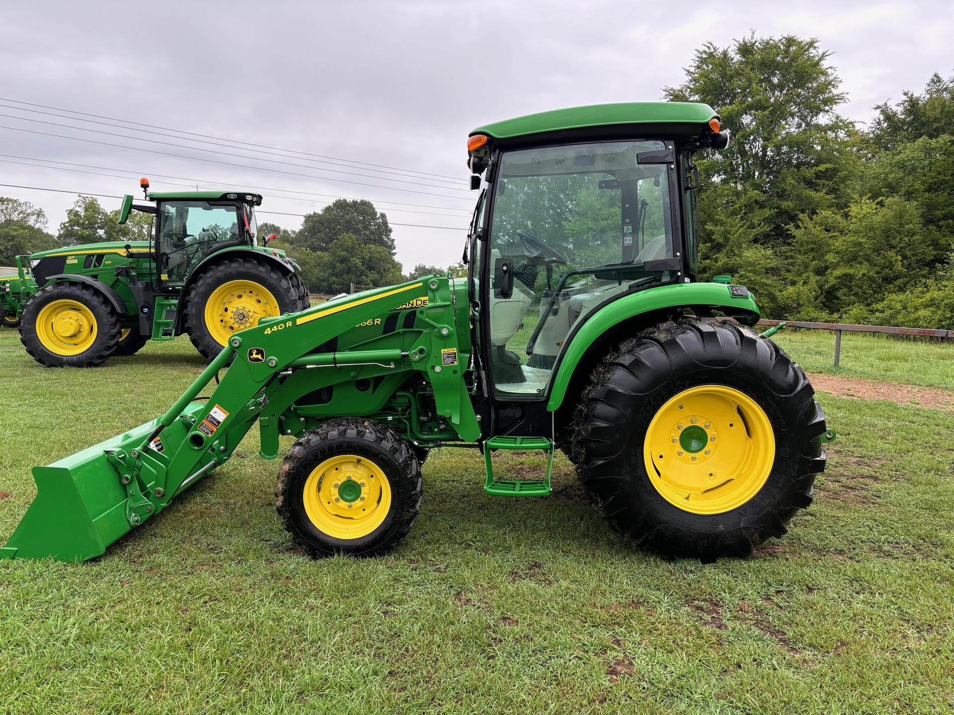 2019 John Deere 4066R