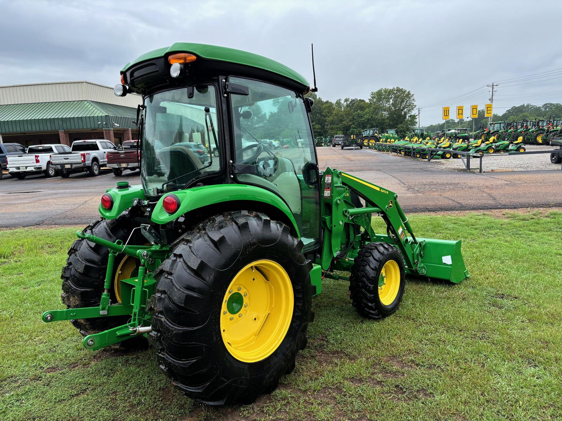 2019 John Deere 4066R