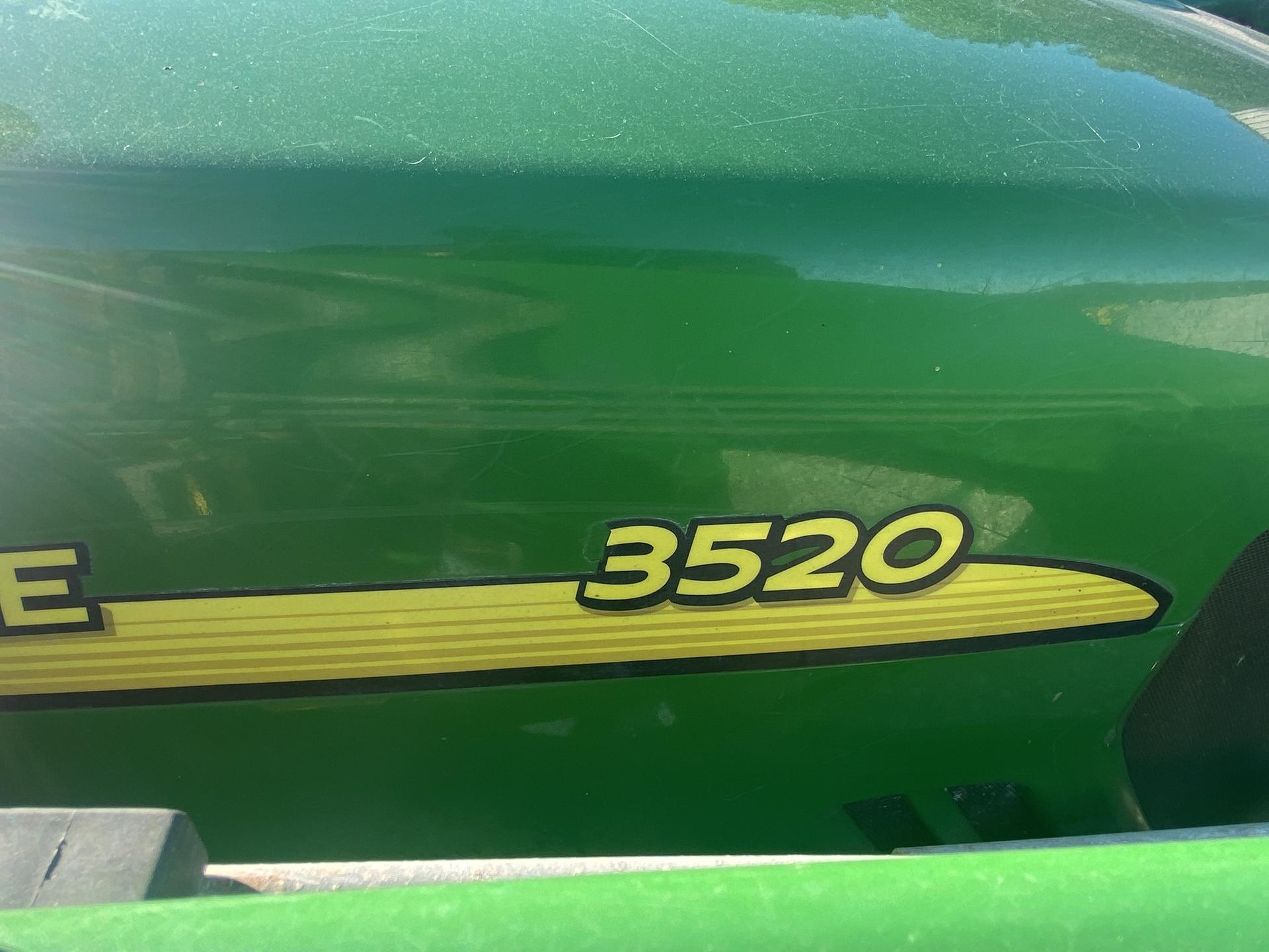 2009 John Deere 3520