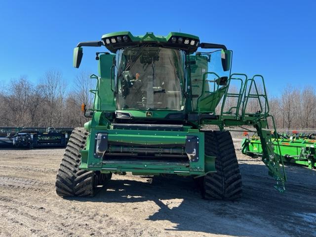 2022 John Deere X9 1100