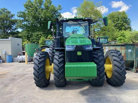 2022 John Deere 8R 310