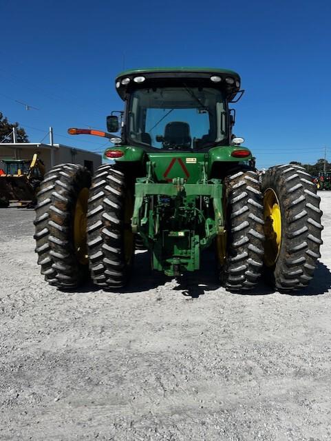 2015 John Deere 7210R