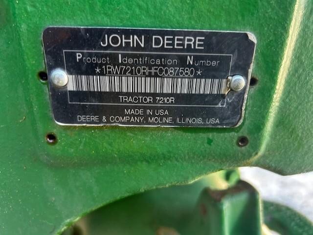 2015 John Deere 7210R