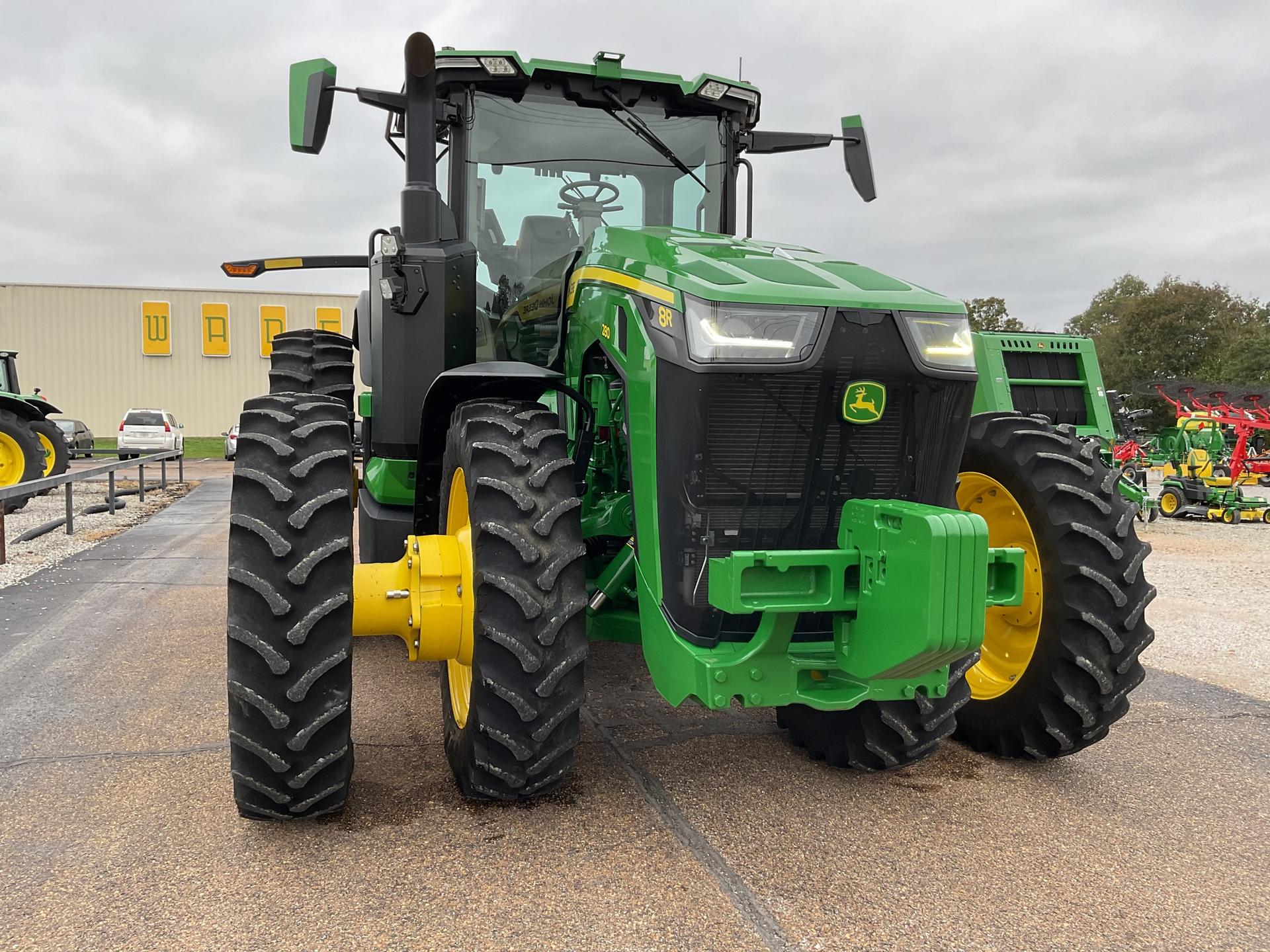 2022 John Deere 8R 280