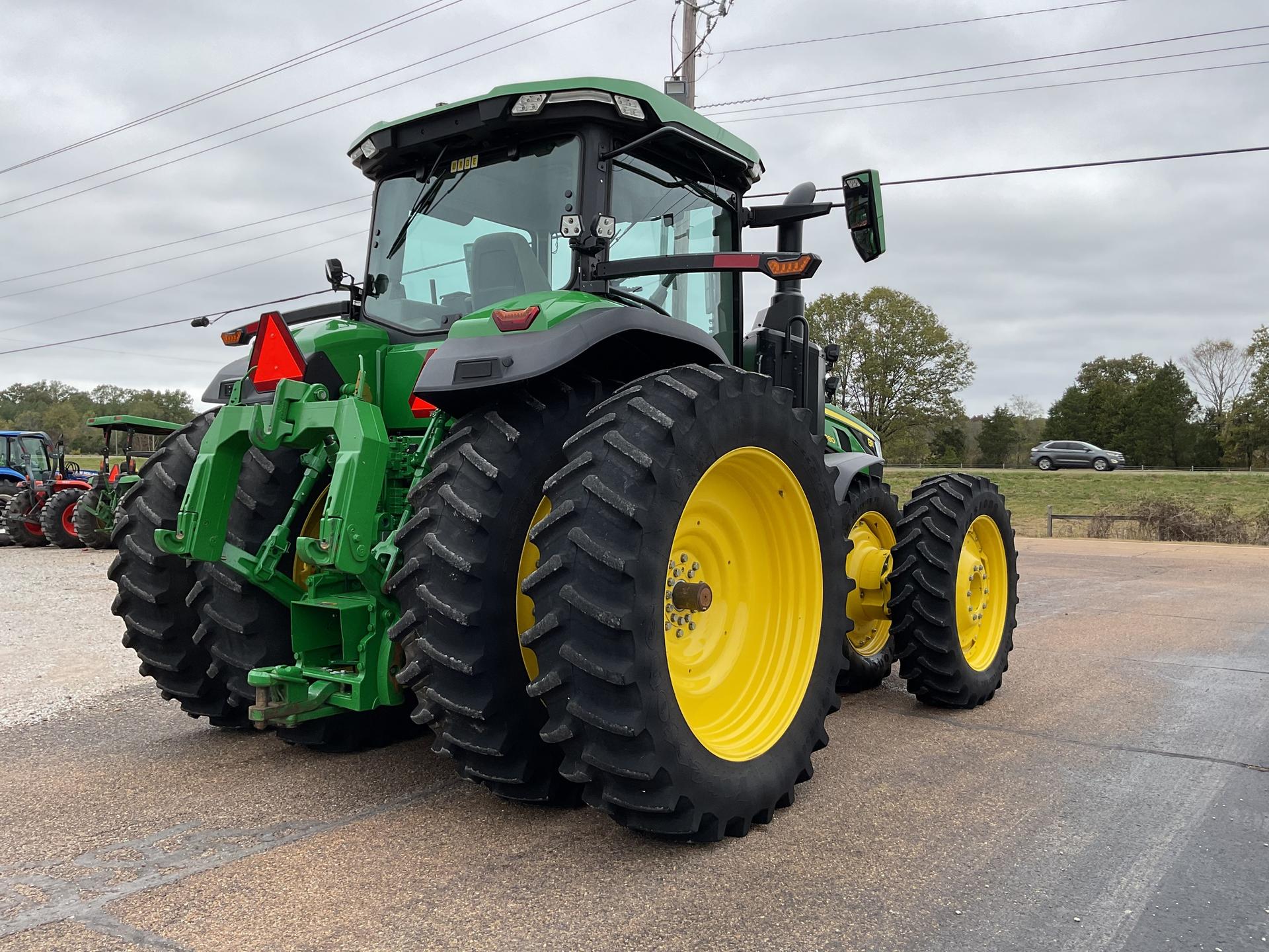 2022 John Deere 8R 280