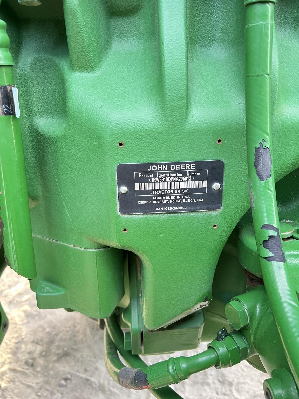 2022 John Deere 8R 310