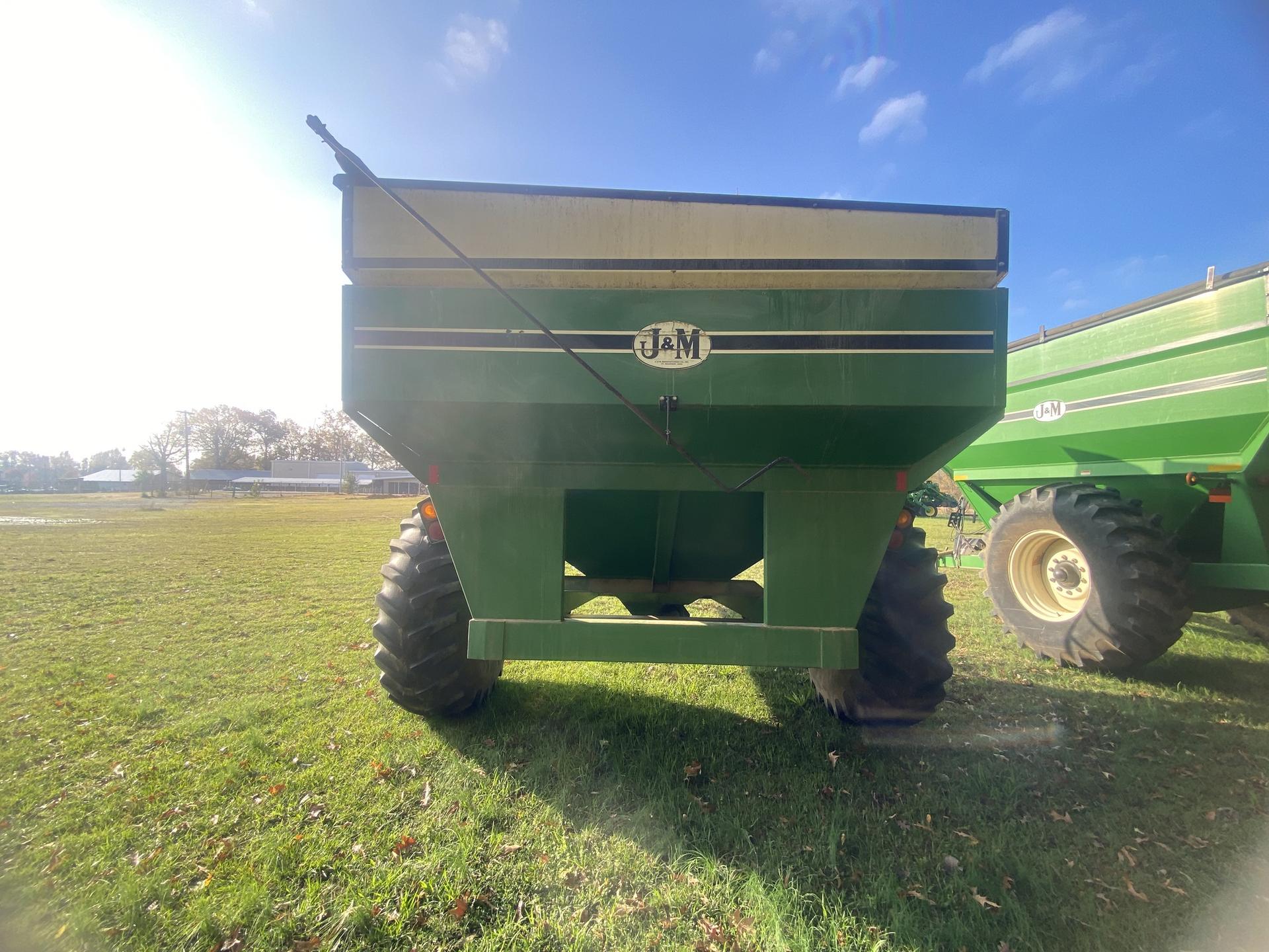 2010 J&M J&M 525-14W GRAIN CART Image