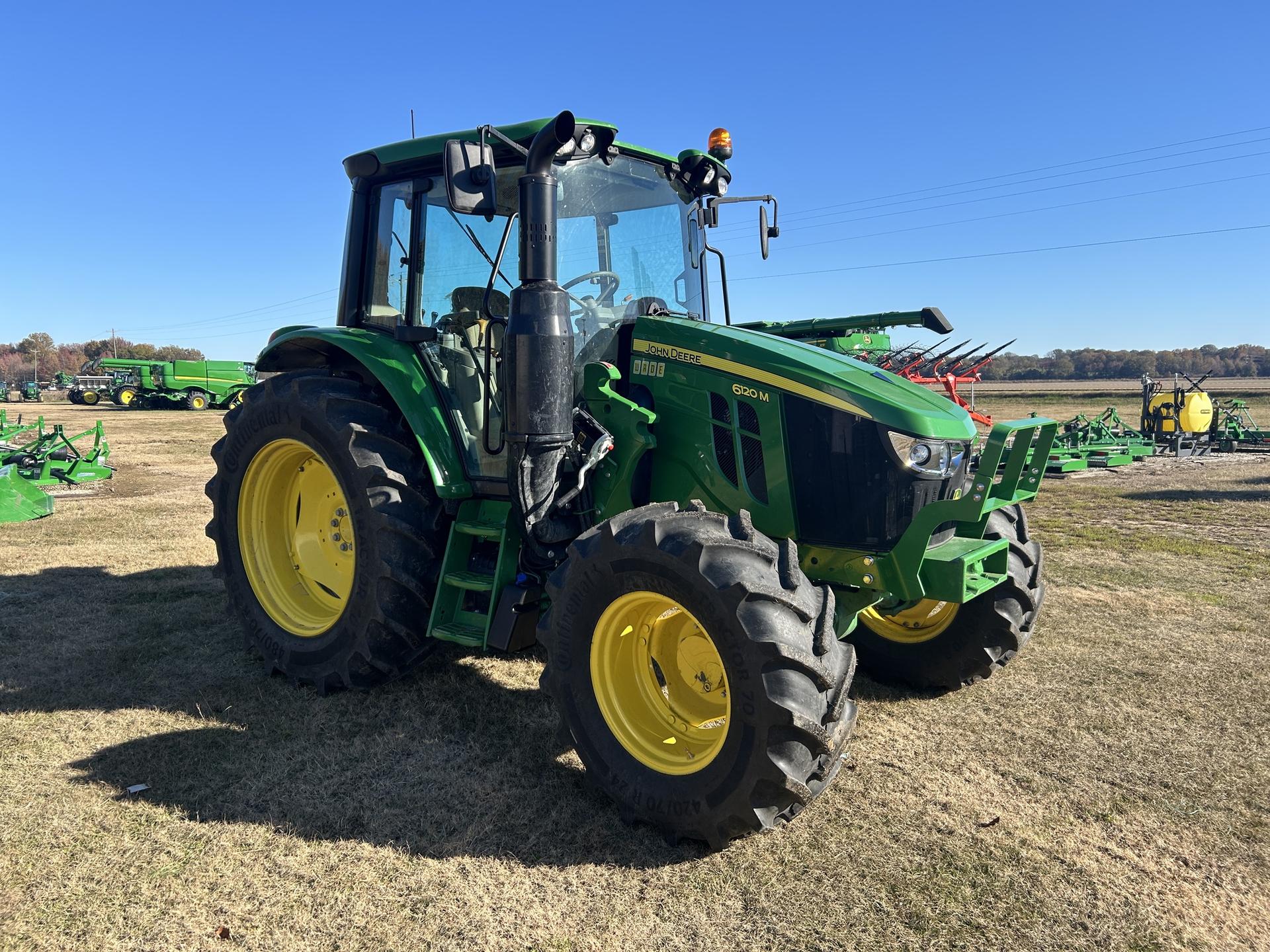 2023 John Deere 6120M