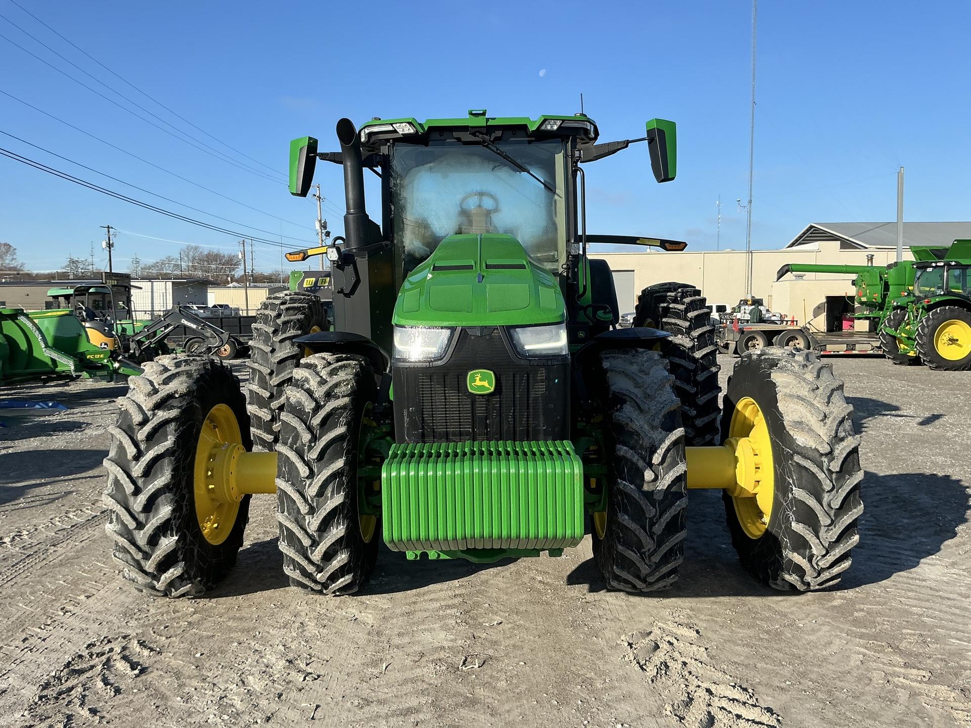 2022 John Deere 8R 310 Image