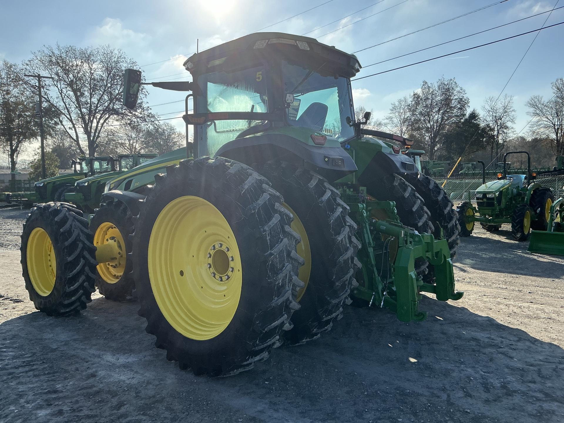 2022 John Deere 8R 310 Image