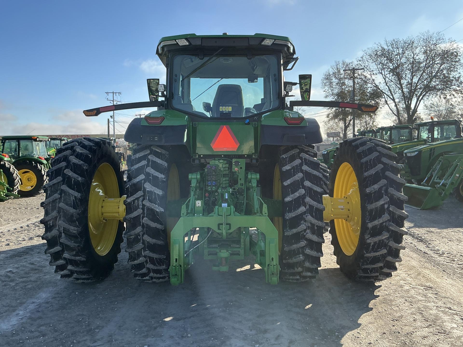 2022 John Deere 8R 310 Image