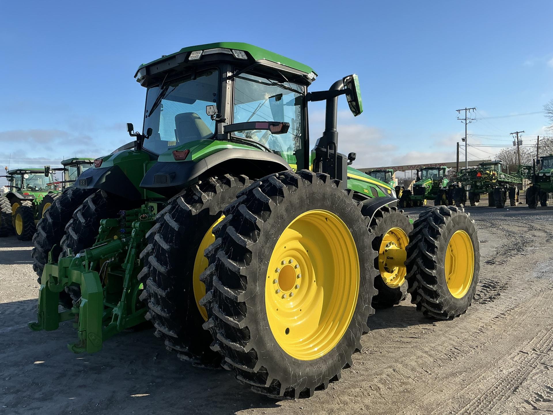 2022 John Deere 8R 310 Image