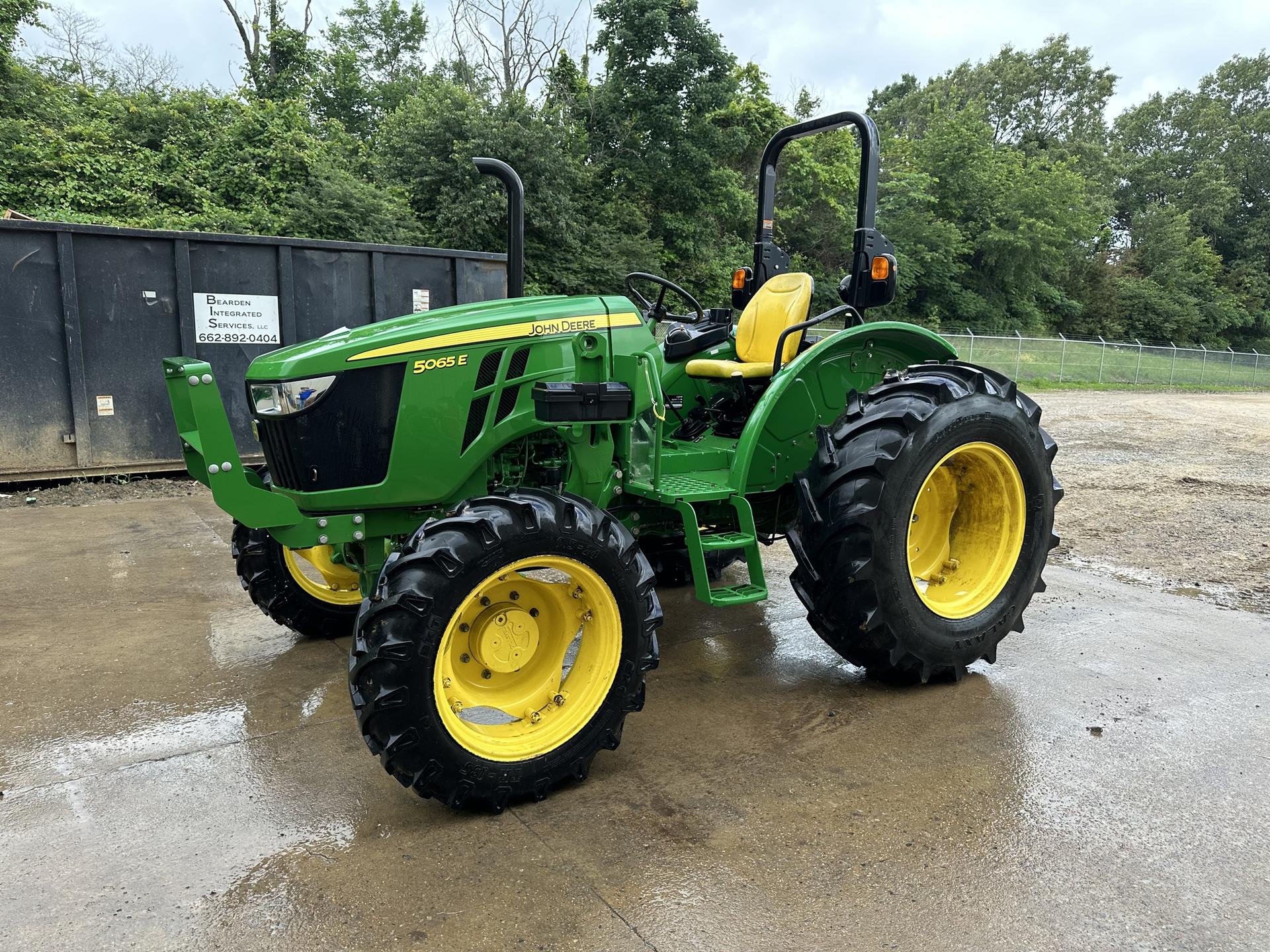 2022 John Deere 5065E