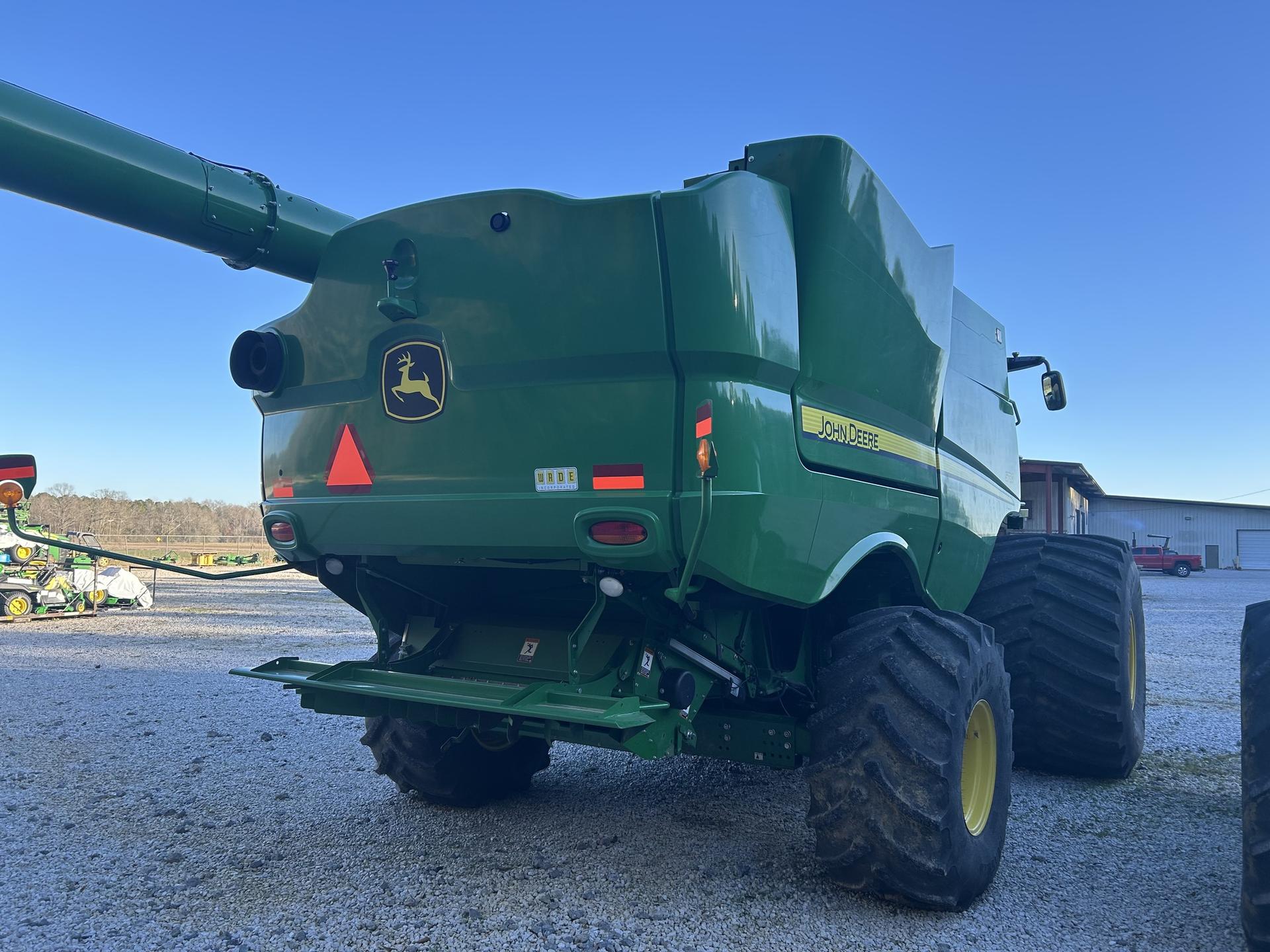 2021 John Deere S780 Image