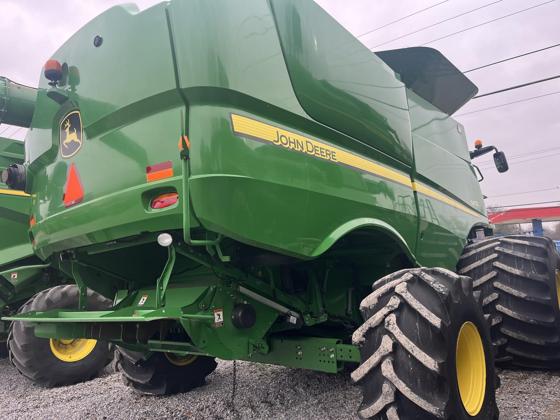 2012 John Deere S670 Image