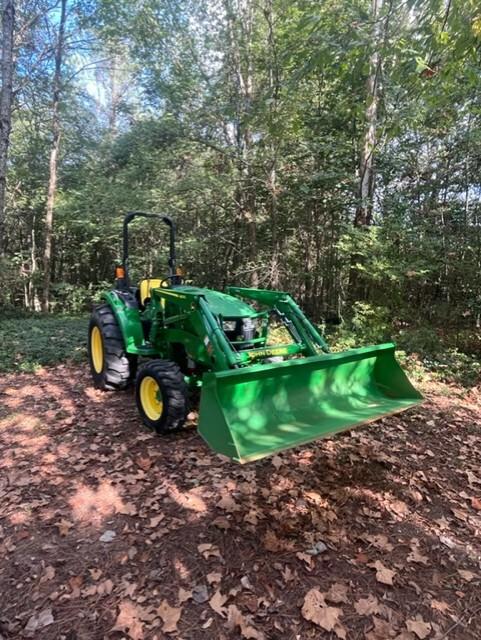 2019 John Deere 4044M