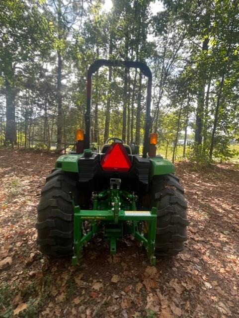 2019 John Deere 4044M