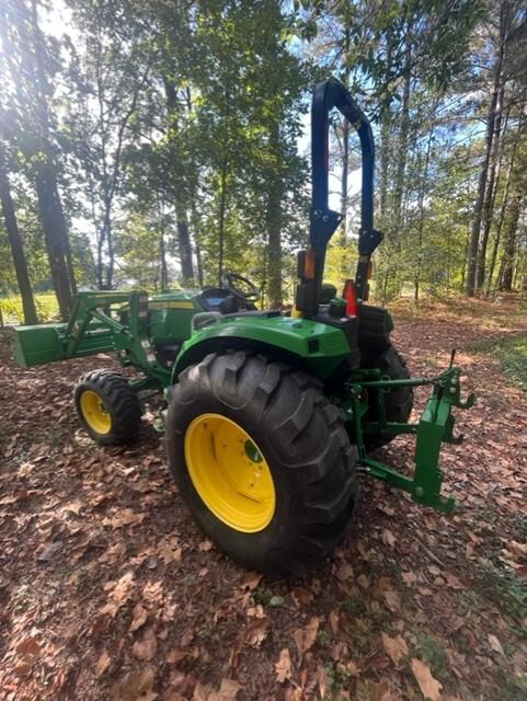 2019 John Deere 4044M