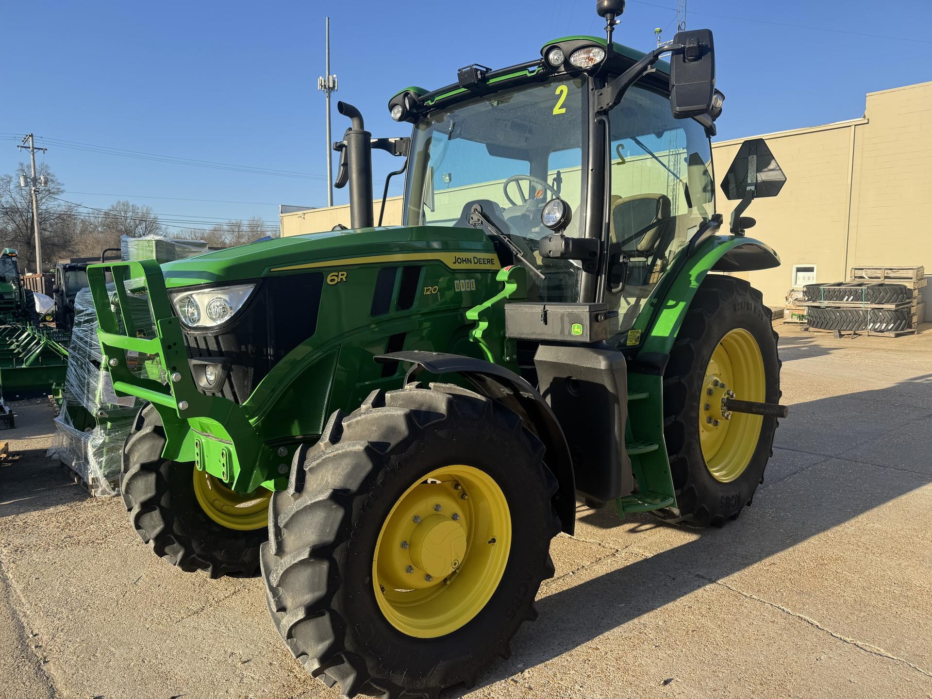 2024 John Deere 6R 120 Image