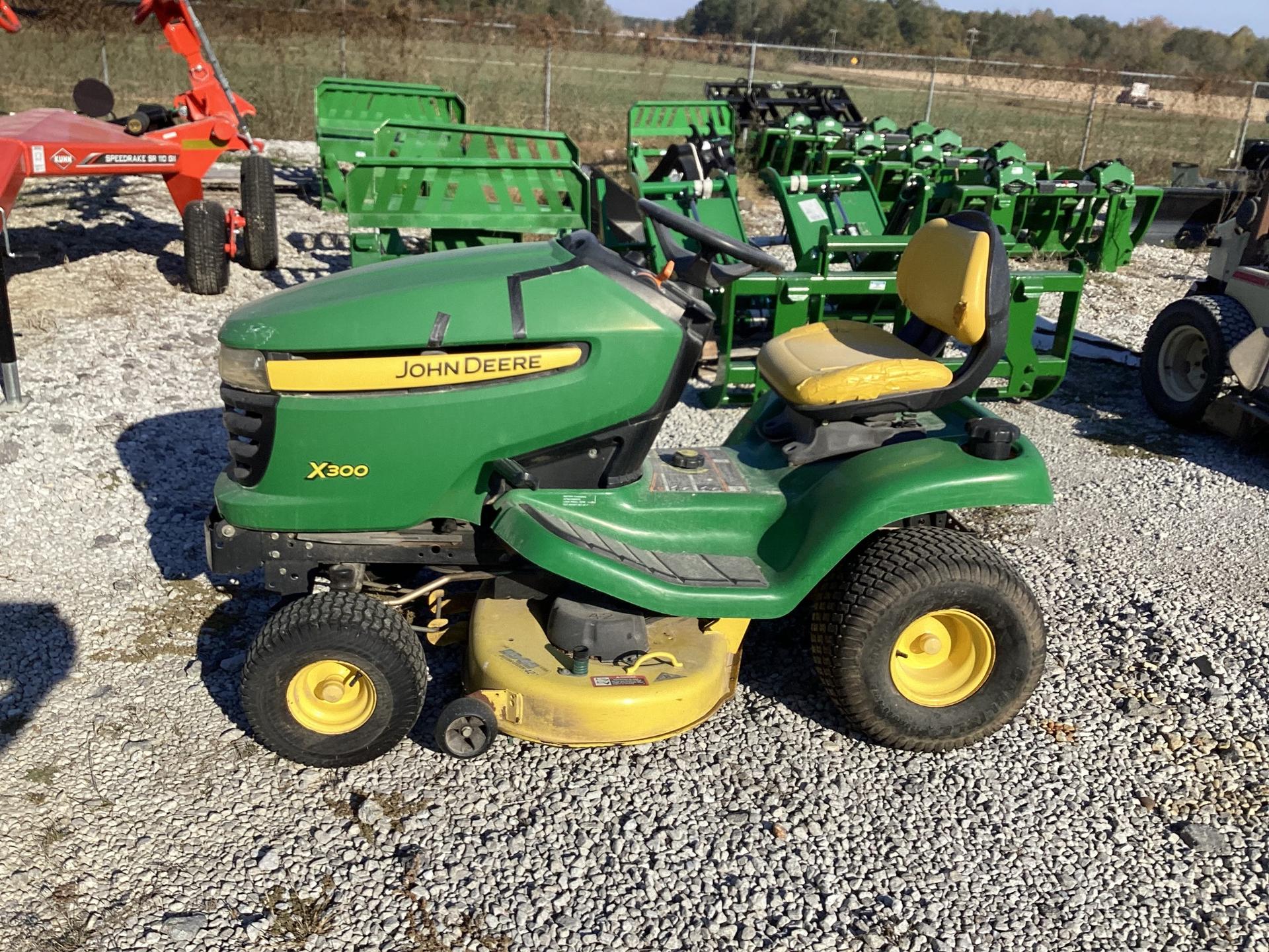 2008 John Deere X300 Image