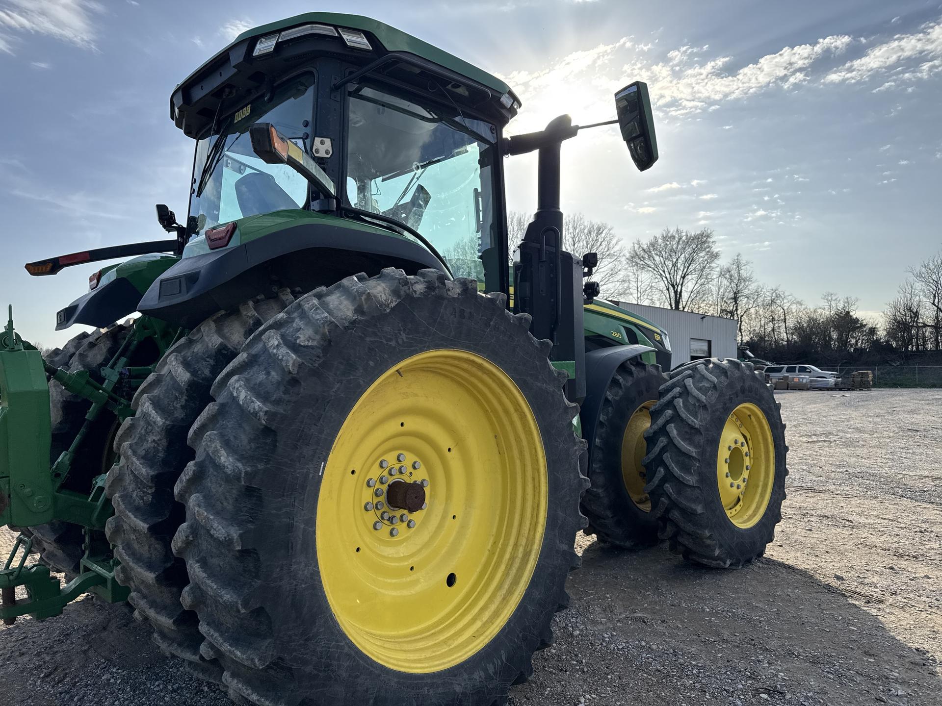 2023 John Deere 8R 280 Image