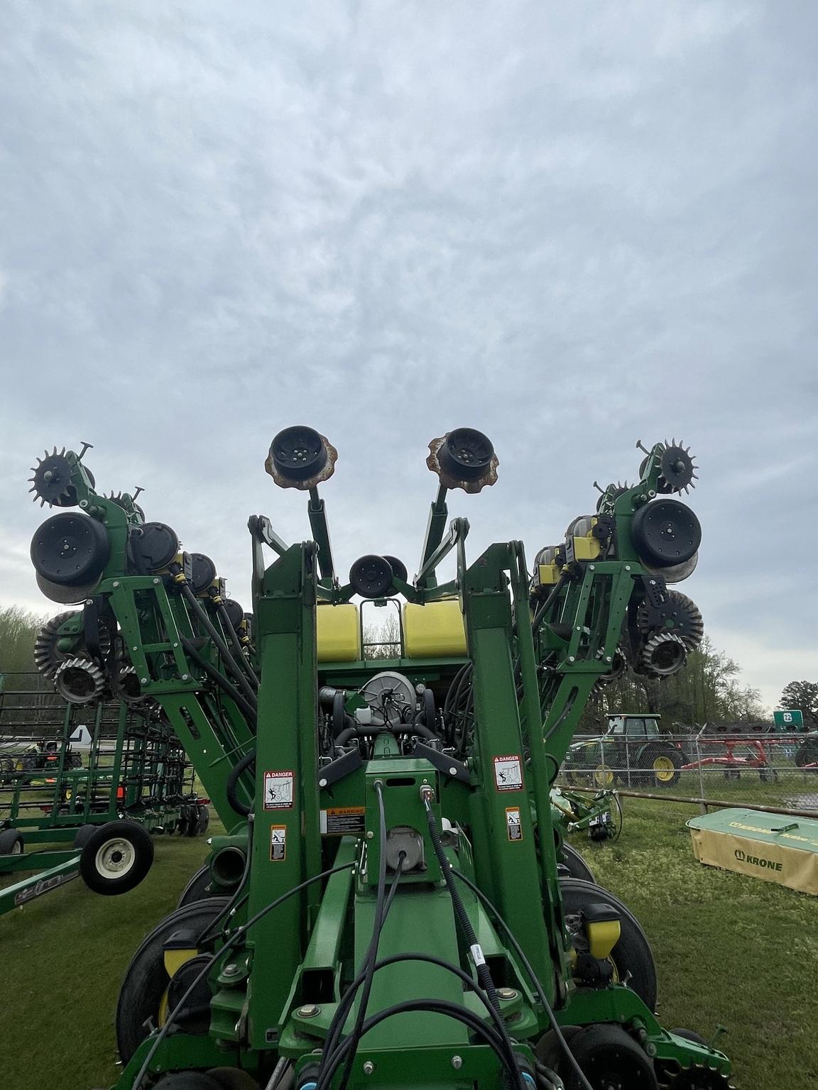 2013 John Deere 1790