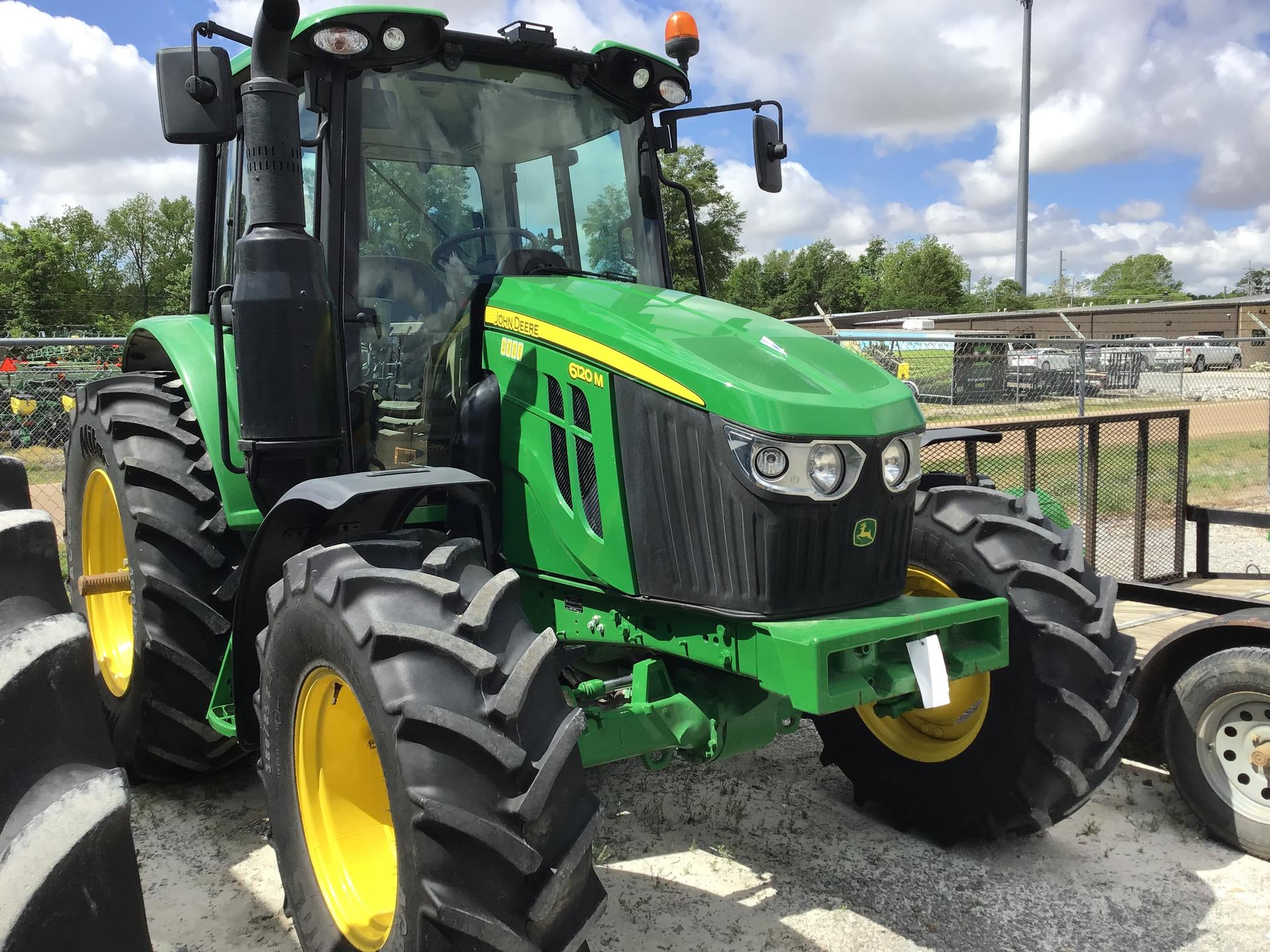 2023 John Deere 6120M