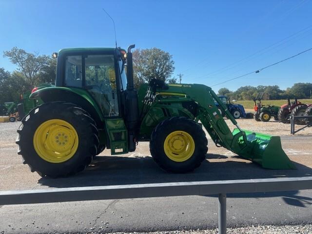 2019 John Deere 6120M