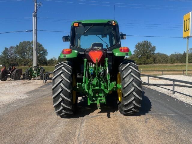 2019 John Deere 6120M