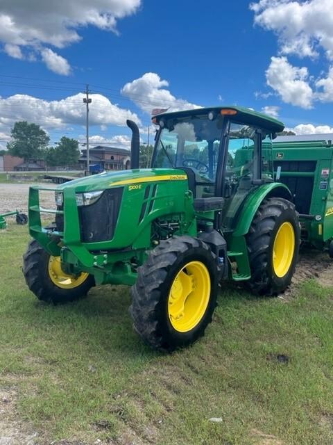 2022 John Deere 5100E