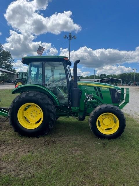 2022 John Deere 5100E