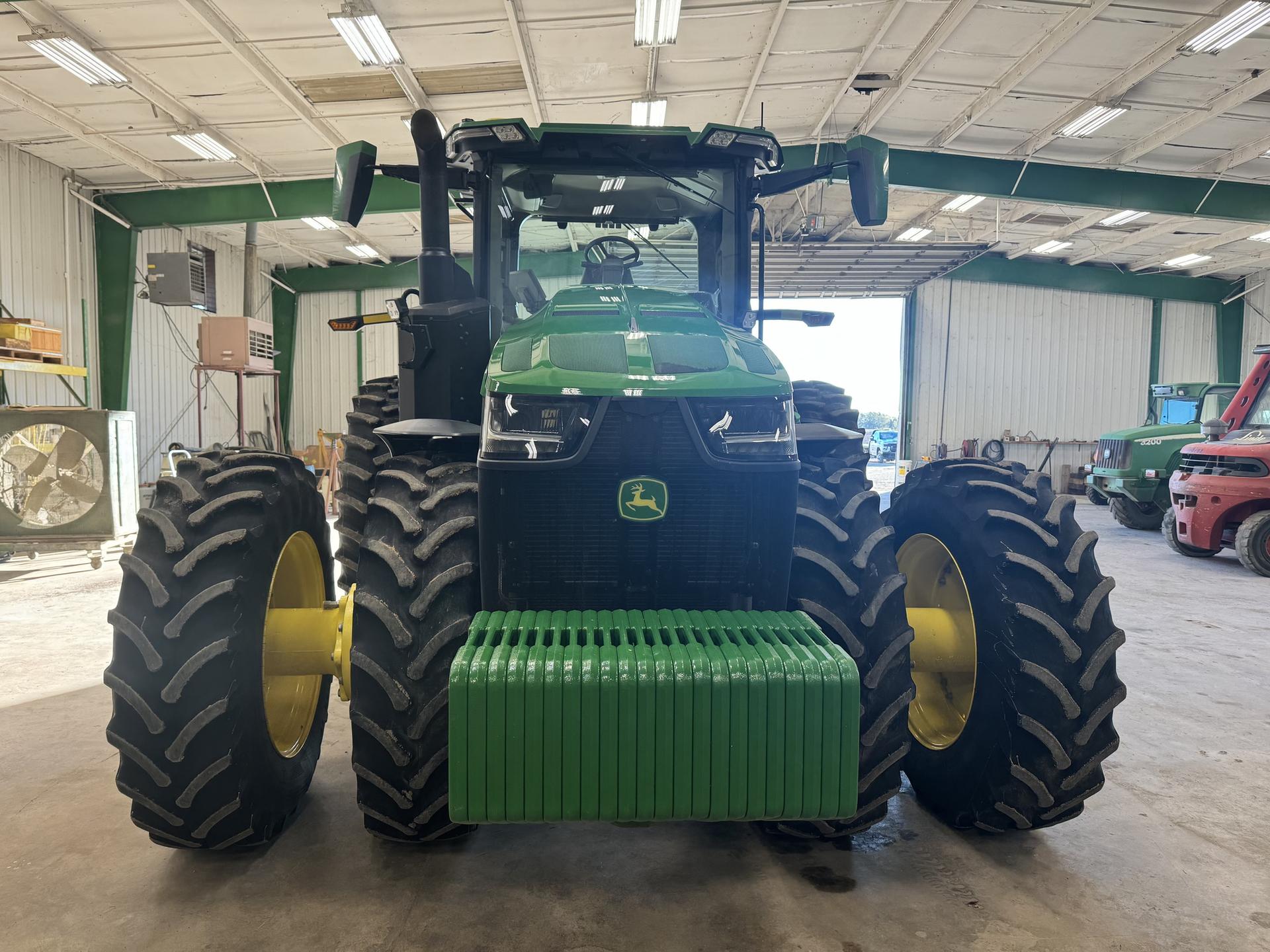 2022 John Deere 8R 310 Image